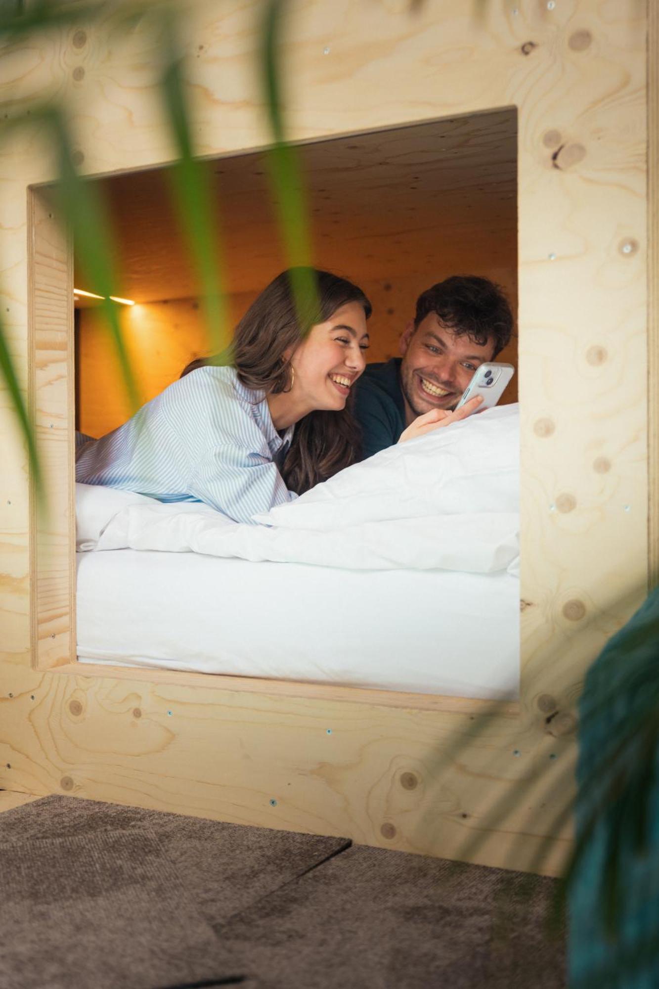 Pjs Hostel Groningen Ngoại thất bức ảnh